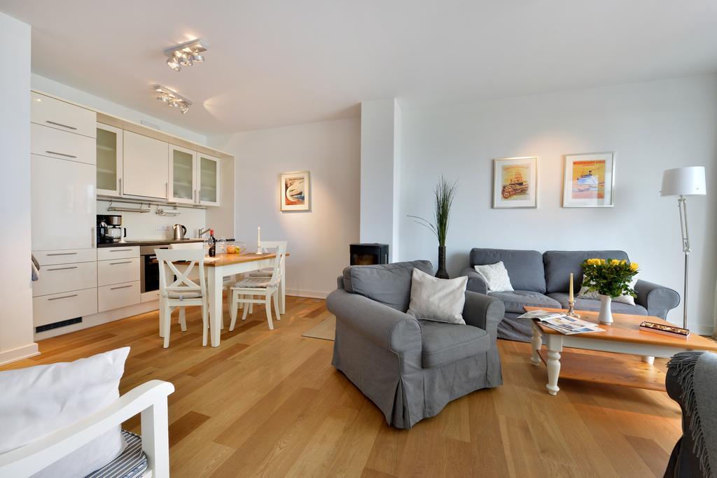 Ferienwohnung Silbermoewe Sassnitz Esterno foto